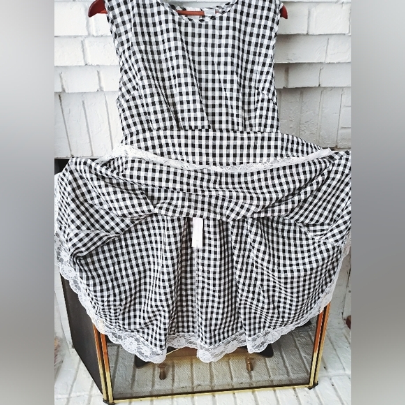 NWOT! Black and White Gingham Dress - Picture 3 of 11